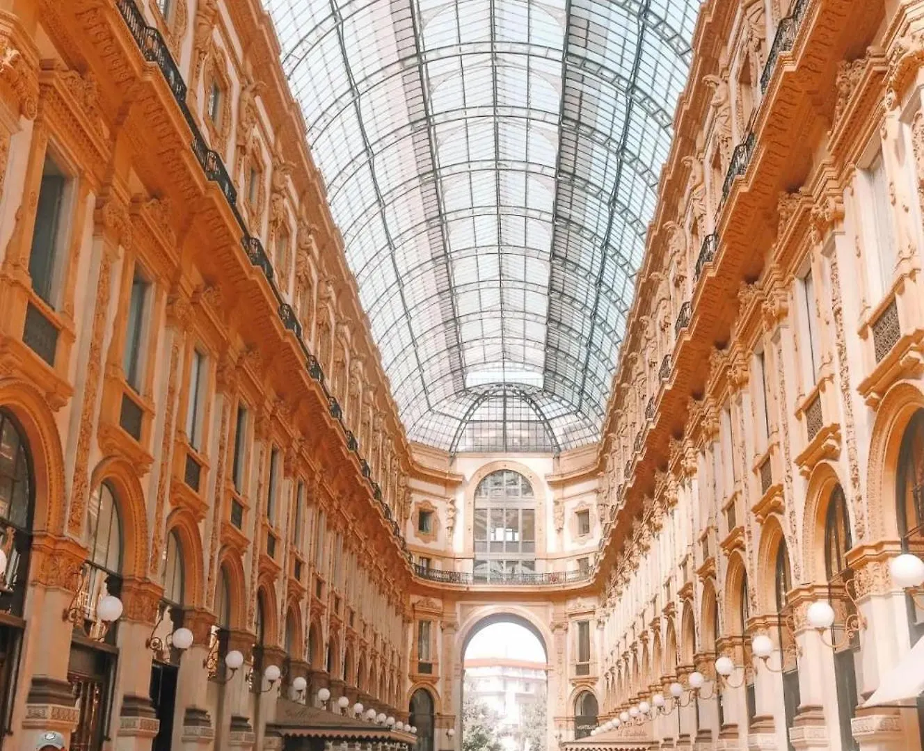 The Boutique Houses - Iconic Suite In Galleria Duomo With Private Parking Milan Apartment