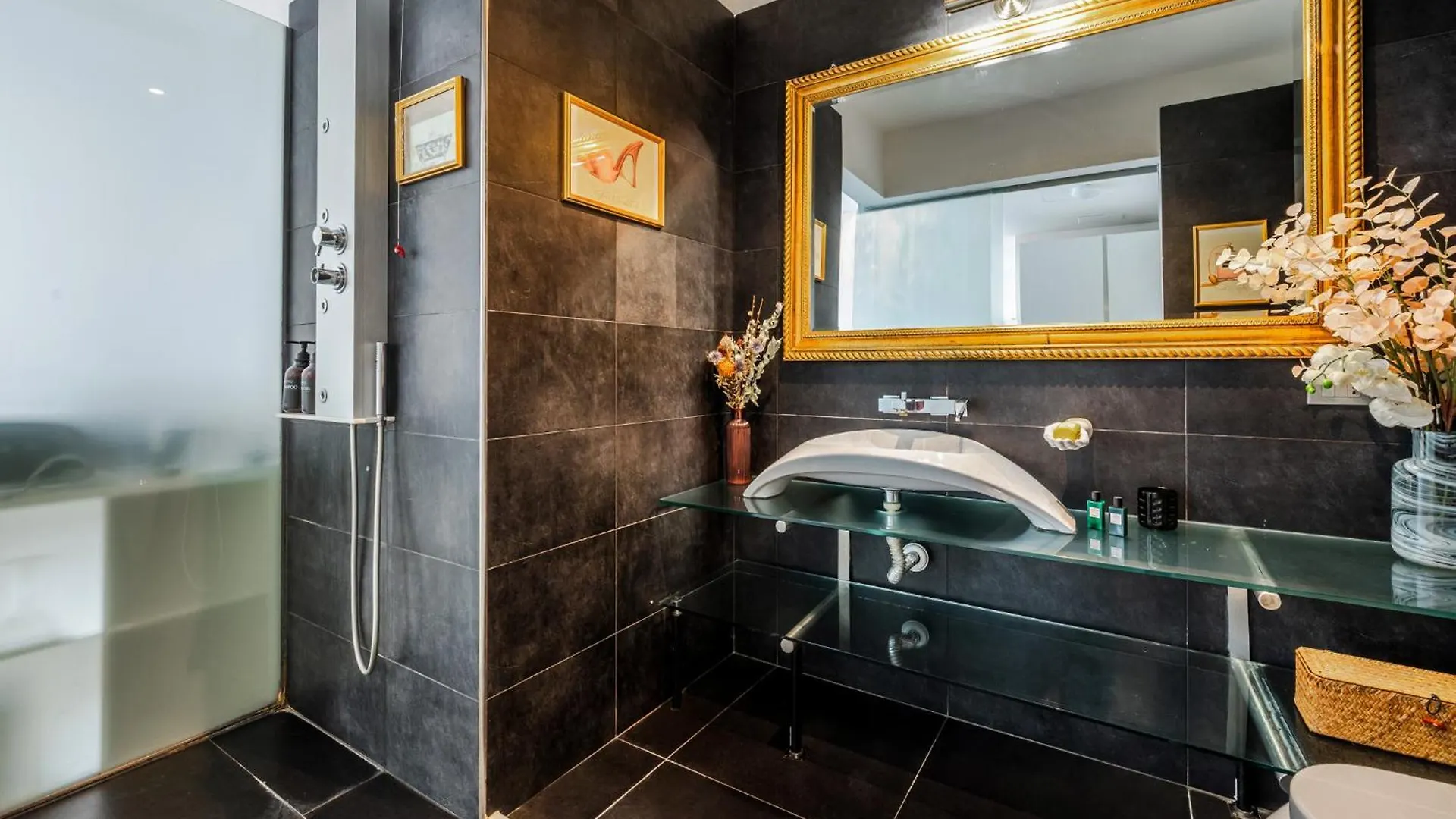 The Boutique Houses - Iconic Suite In Galleria Duomo With Private Parking Mailand Apartment