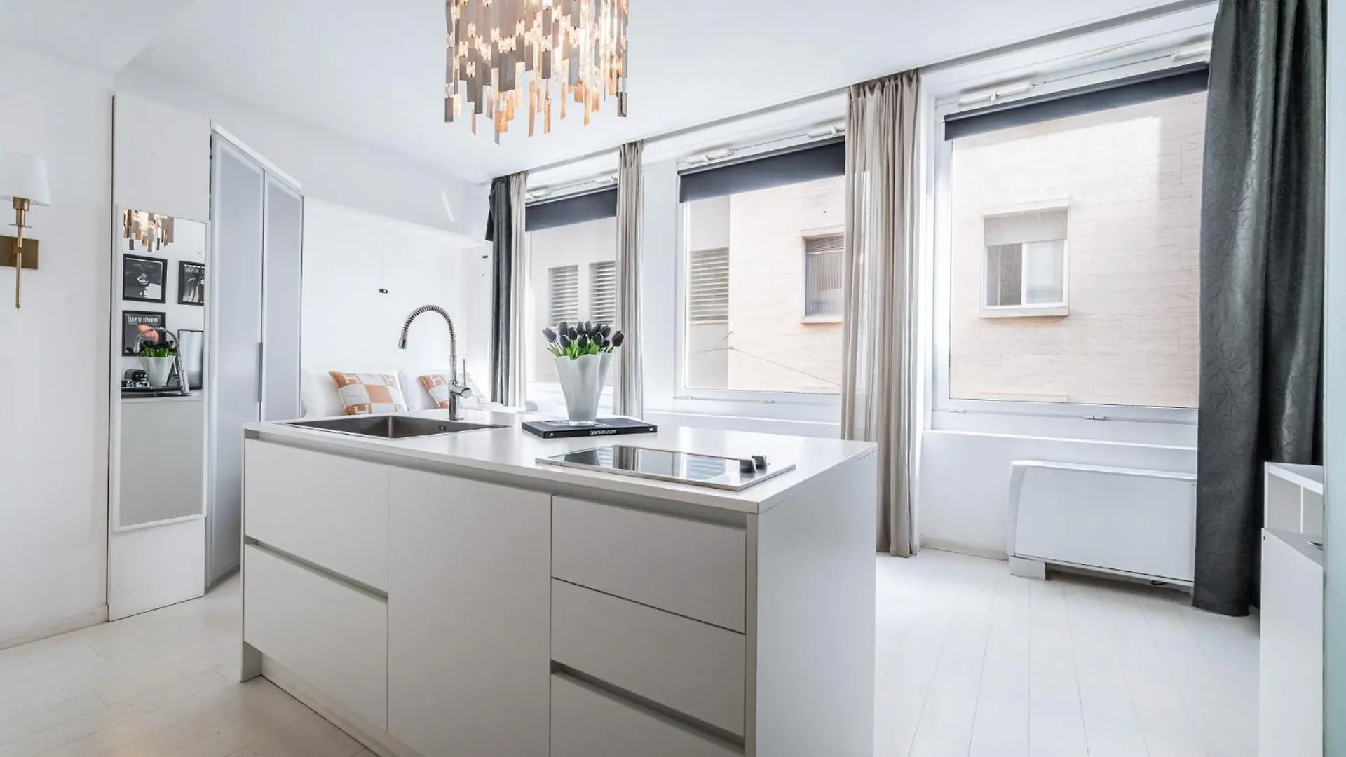 Apartment The Boutique Houses - Iconic Suite In Galleria Duomo With Private Parking Mailand